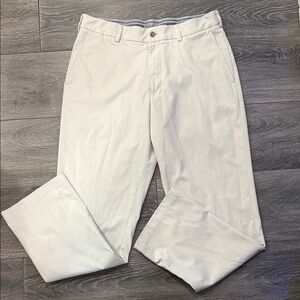 Walter Hagen Men's Light Khaki Chinos